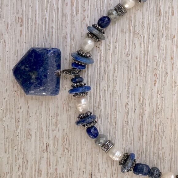 Handmade Blue Lapis Lazuli Silver Pearl Beaded Necklace - Picture 5 of 7
